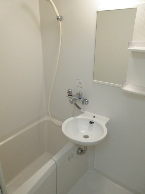 バス・シャワールーム　☆２点ユニットバス☆