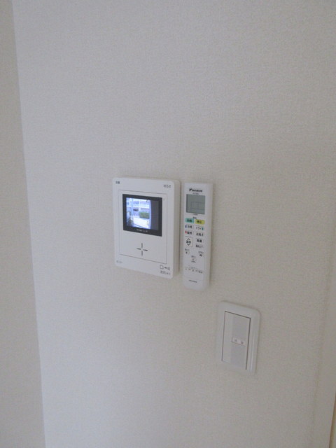 セキュリティ　☆モニター付きインターホン☆