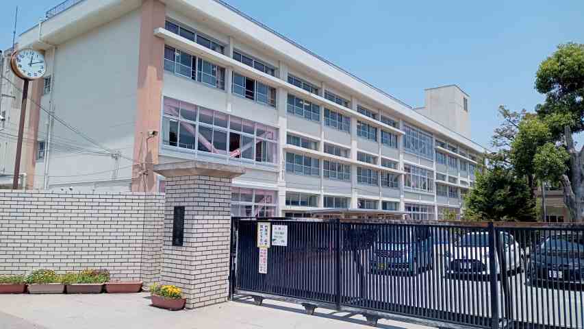 小学校　福岡市立小学校板付小学校（小学校）まで506m