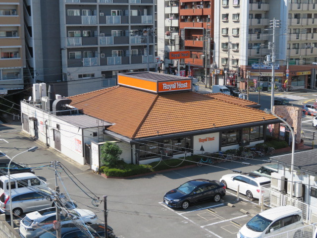 飲食店　ロイヤルホスト蒲生店（飲食店）まで351m