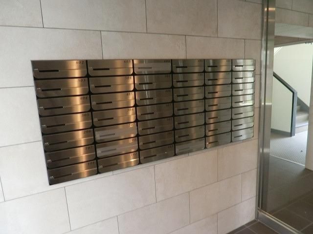 エントランス　集合ポスト