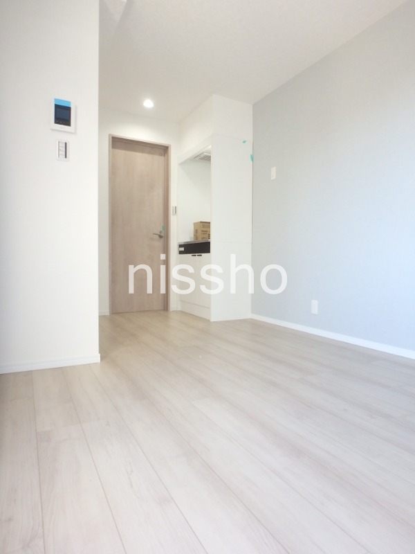 居室・リビング　白基調の明るい洋室！