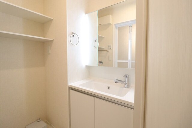 洗面設備　洗髪洗面化粧台