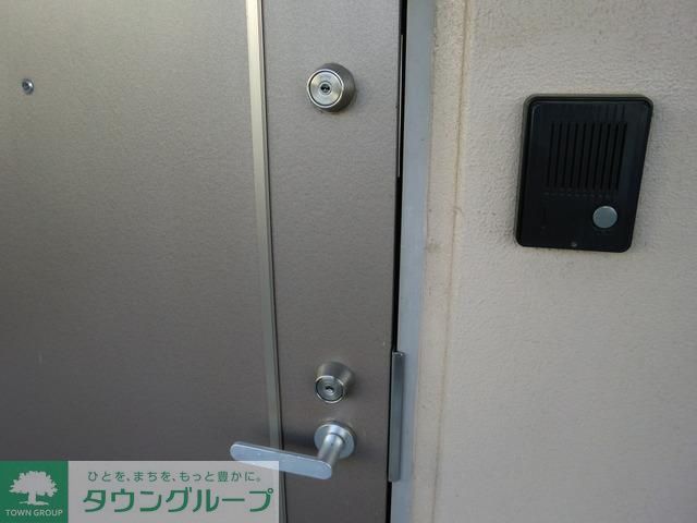 玄関　★安心のインターホン付きです★