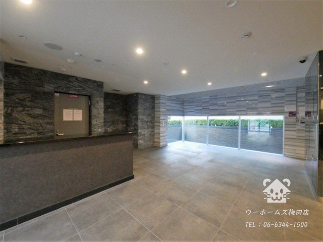 エントランス　建物の内部です