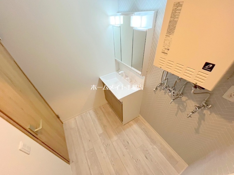 洗面設備　シャンプードレッサーで便利です♪