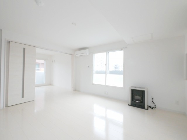 居室・リビング　菊水駅徒歩2分の好立地ペット可物件です♪