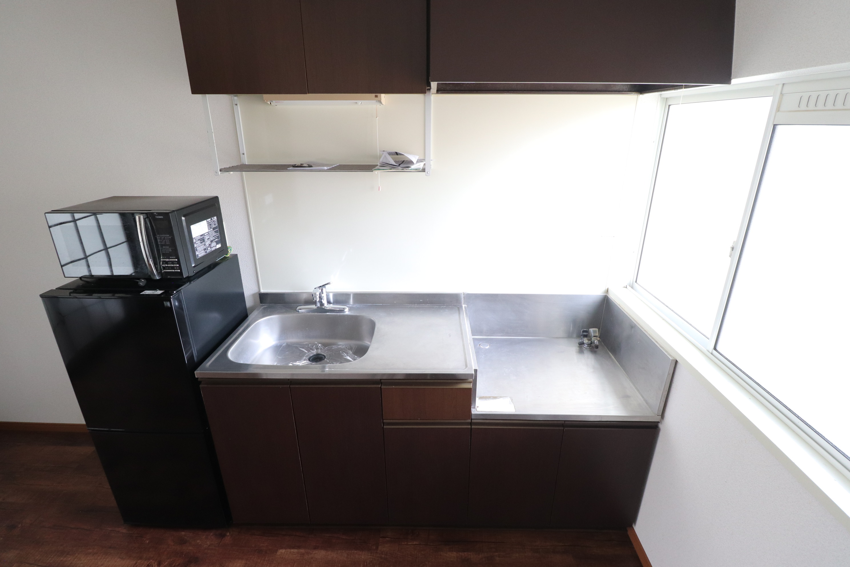 キッチン　収納棚もあって使いやすいキッチン♪