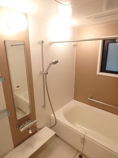 バス・シャワールーム　一日の終わりにお風呂でリラックスタイムを