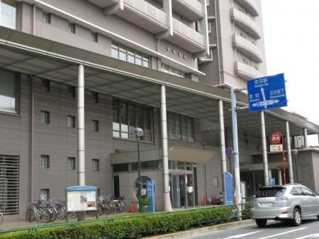 役所　赤羽北区民センター(赤羽北ふれあい館)（役所）まで679m