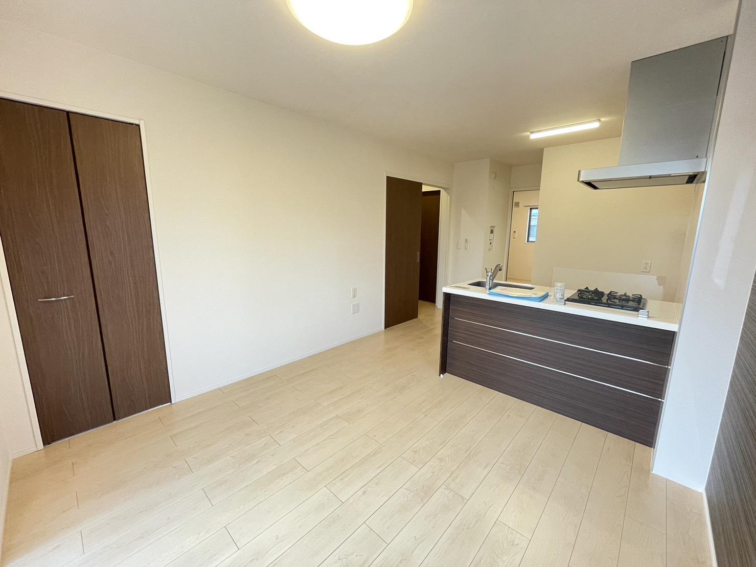 居室・リビング　※反転。現状優先。