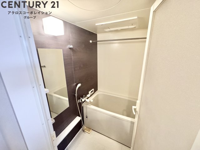 バス・シャワールーム　追い焚き機能付き