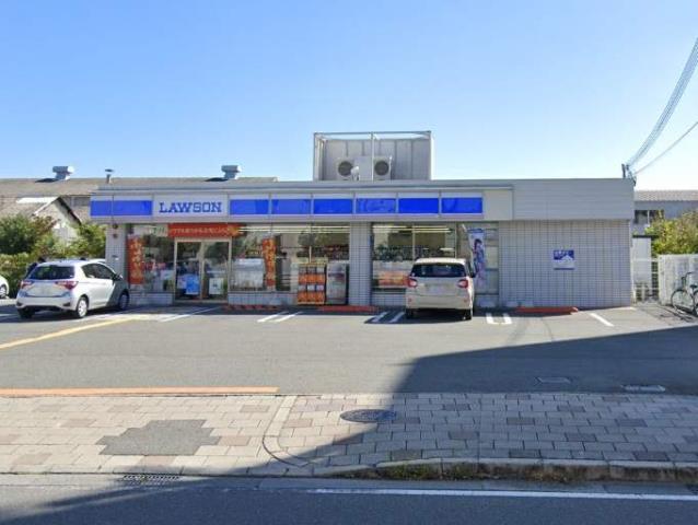 コンビニ　ローソン（コンビニ）まで705m