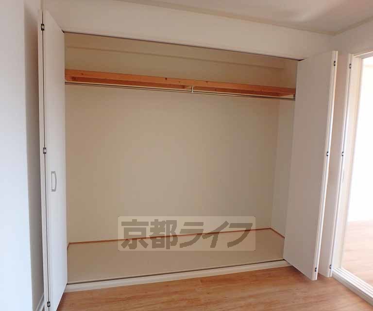 収納　奥行きもあり、幅もたっぷりある大容量収納です。