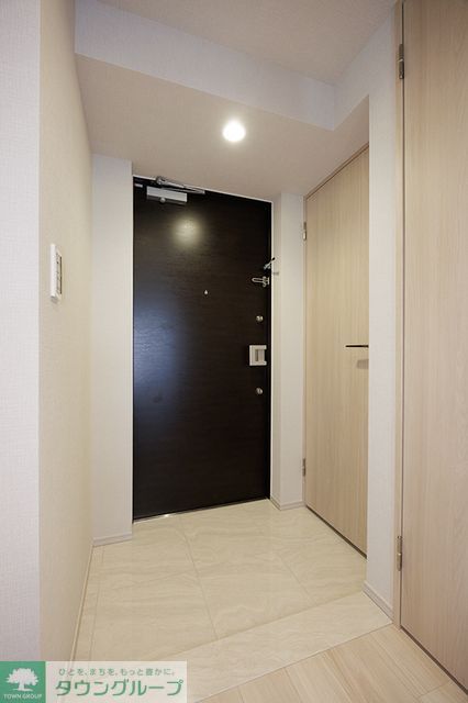 玄関　※写真は同タイプ住戸です。