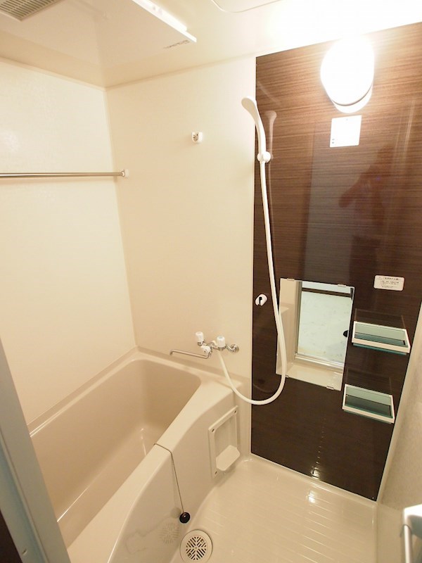 バス・シャワールーム　きれいなお風呂です