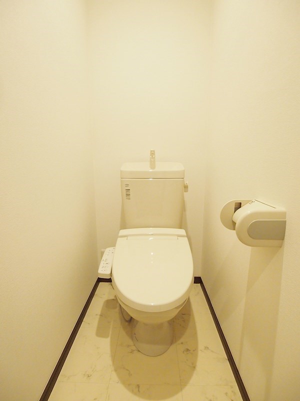 トイレ　シンプルで使いやすいトイレです