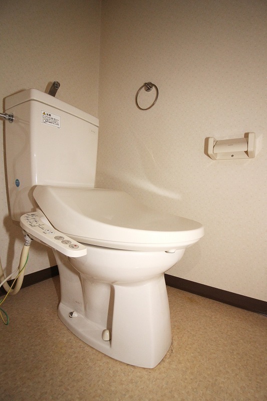 トイレ　トイレ温水洗浄便座