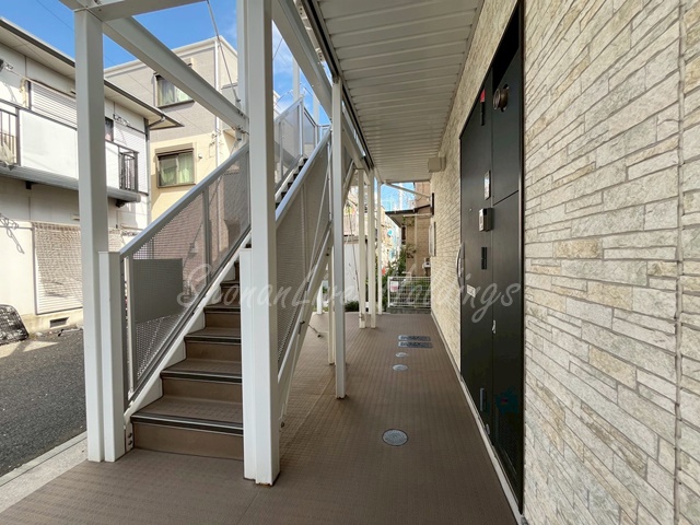 エントランス　広々としたエントランス