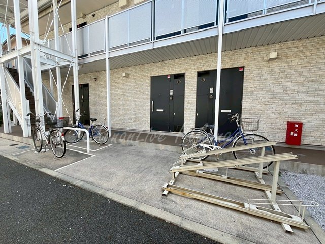その他共有部分　駐輪場付き