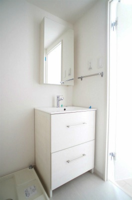 洗面設備　嬉しい独立洗面台