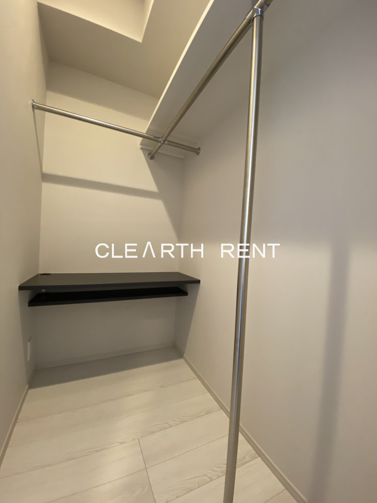 収納　別住戸写真となります。現況と異なる場合がございます。