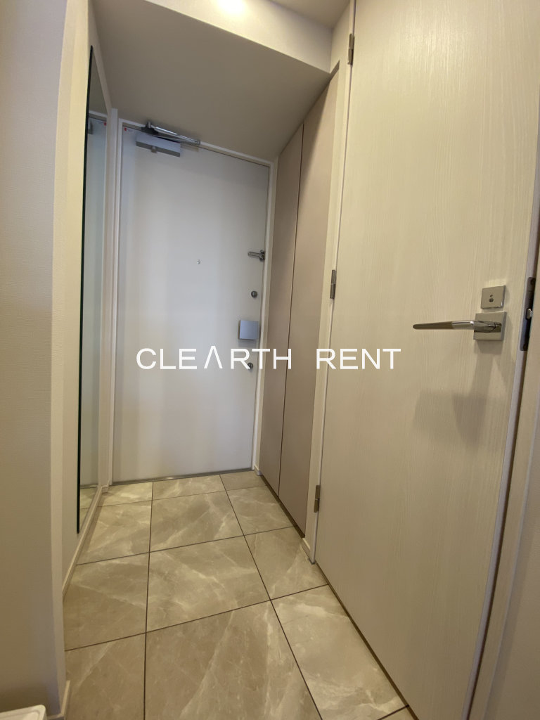 玄関　別住戸写真となります。現況と異なる場合がございます。