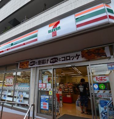コンビニ　セブン-イレブン 駒場大橋店（コンビニ）まで423m