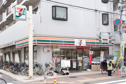 コンビニ　セブンイレブン 江東東砂1丁目店（コンビニ）まで694m