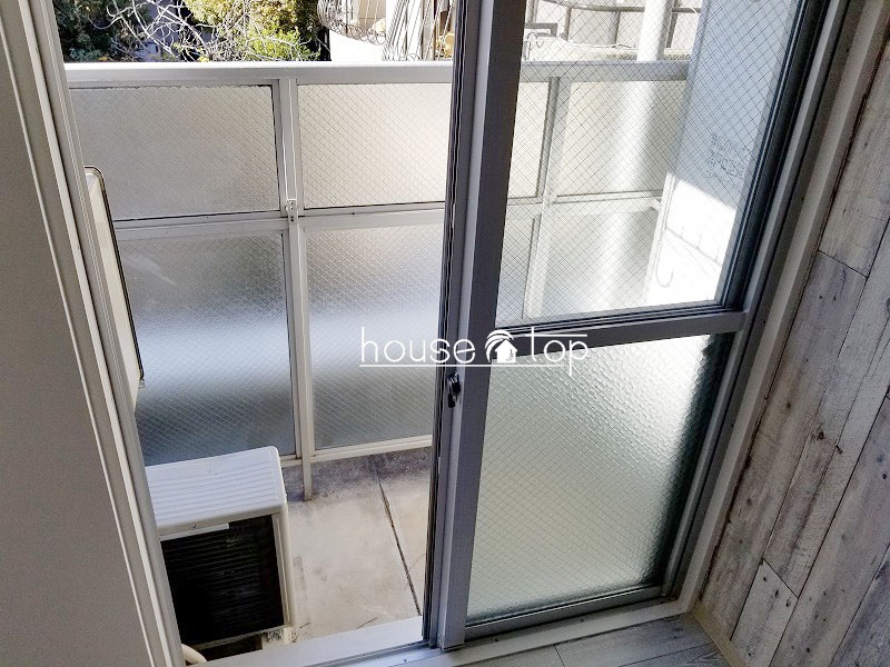 バルコニー　日当たりの良いバルコニーですよ♪