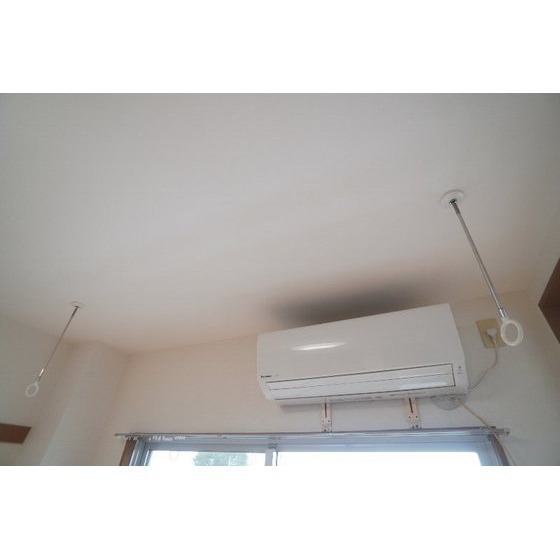 その他設備　室内物干し。取り外し可能です。