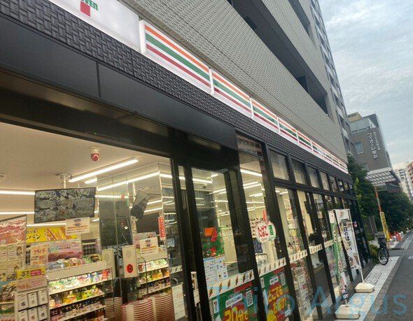 コンビニ　セブンイレブン新宿7丁目店（コンビニ）まで40m