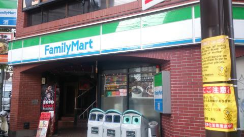 コンビニ　ファミリーマート六本木東店（コンビニ）まで170m