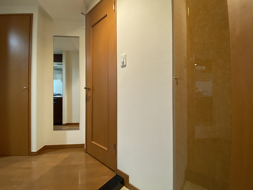 玄関　■室内参考写真