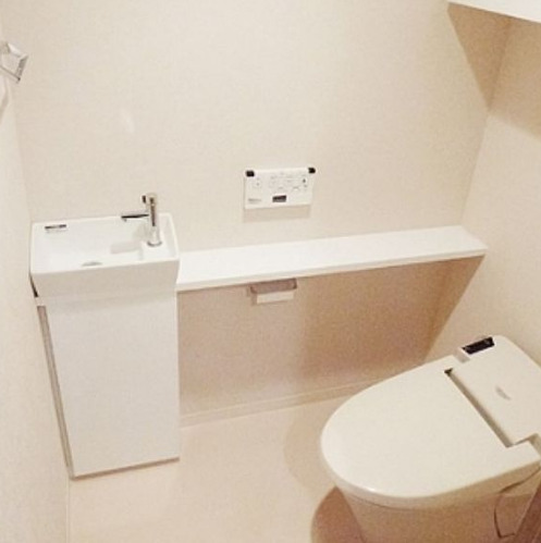 トイレ　別号室参考写真