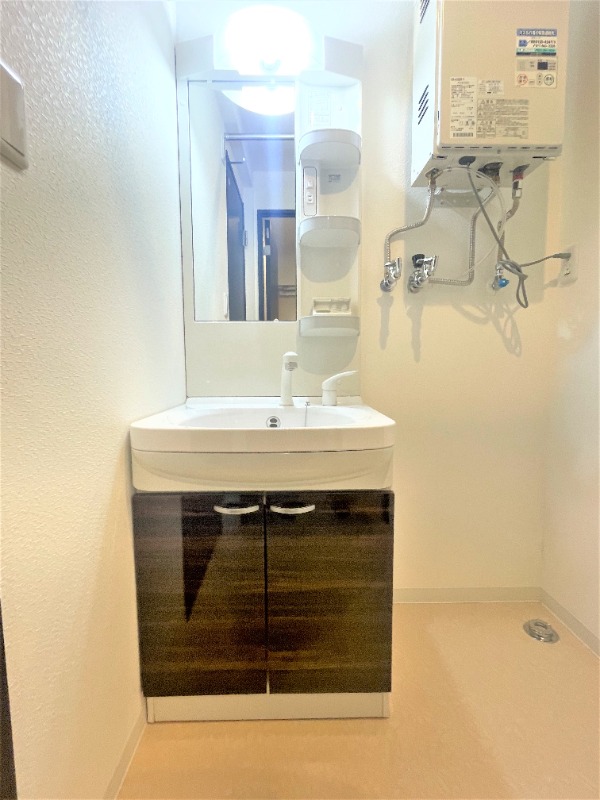 洗面設備　シャンプードレッサーです♪