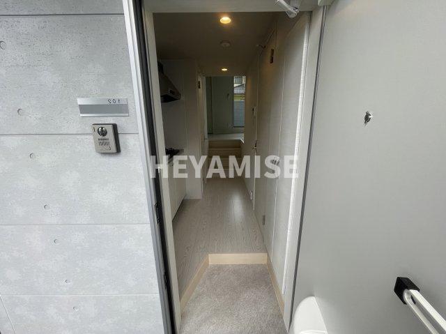 玄関　※室内画像は類似物件のもの