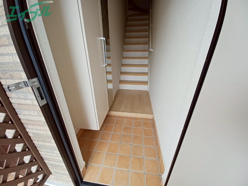 玄関　同型タイプ画像