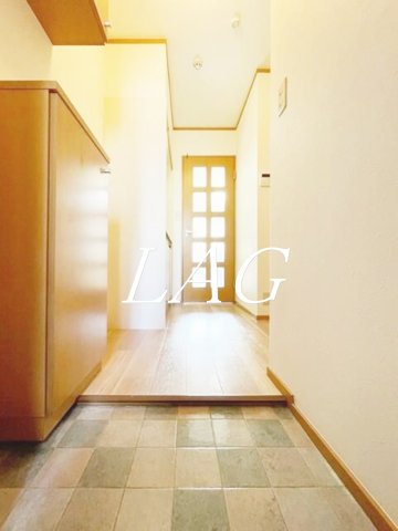 玄関　玄関です。