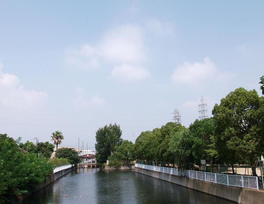 公園　藻川河川敷緑地（公園）まで1237m
