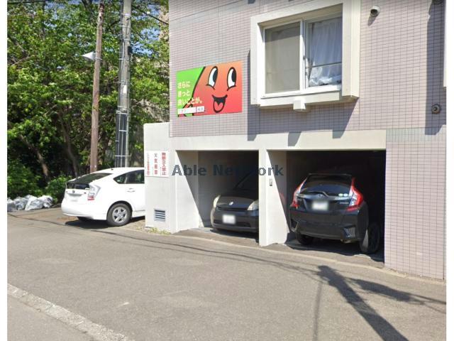 駐車場　駐車場