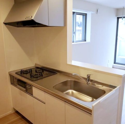 キッチン　周りを見渡しながら調理のできるカウンターキッチンです♪