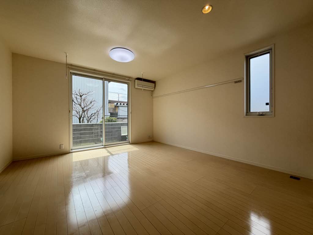 居室・リビング　リビング