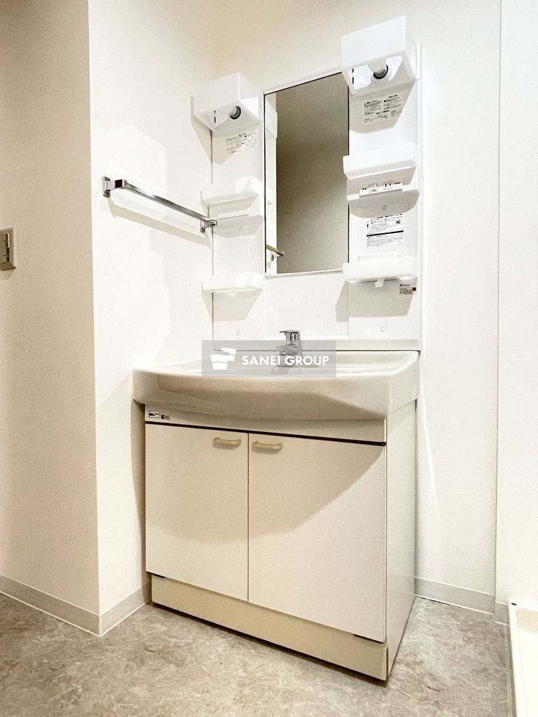 洗面設備　同仕様