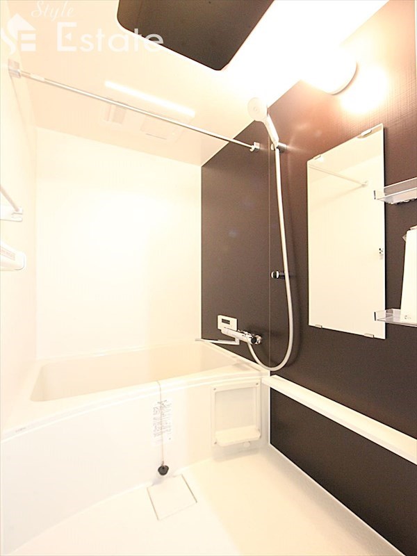 バス・シャワールーム　バスルーム