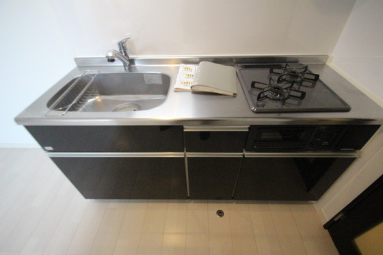 キッチン　※別部屋の写真です