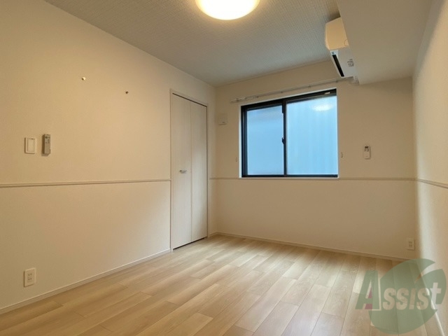 その他部屋・スペース　フローリングなのでベッドを置いたら寝室の出来上がり