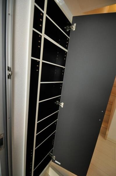 その他　高さのあるシューズボックス