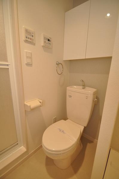 トイレ　清潔感のあるトイレです