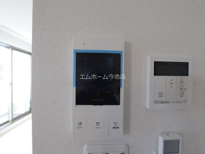 セキュリティ　TVモニター付インターホン　同仕様写真
